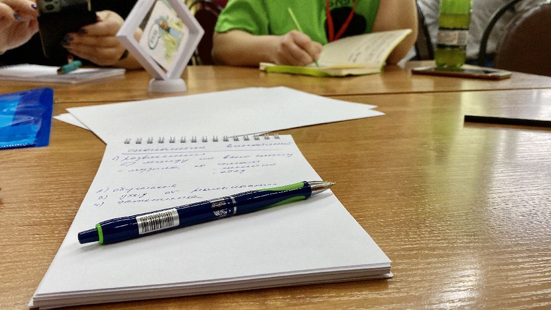 Клин, общество