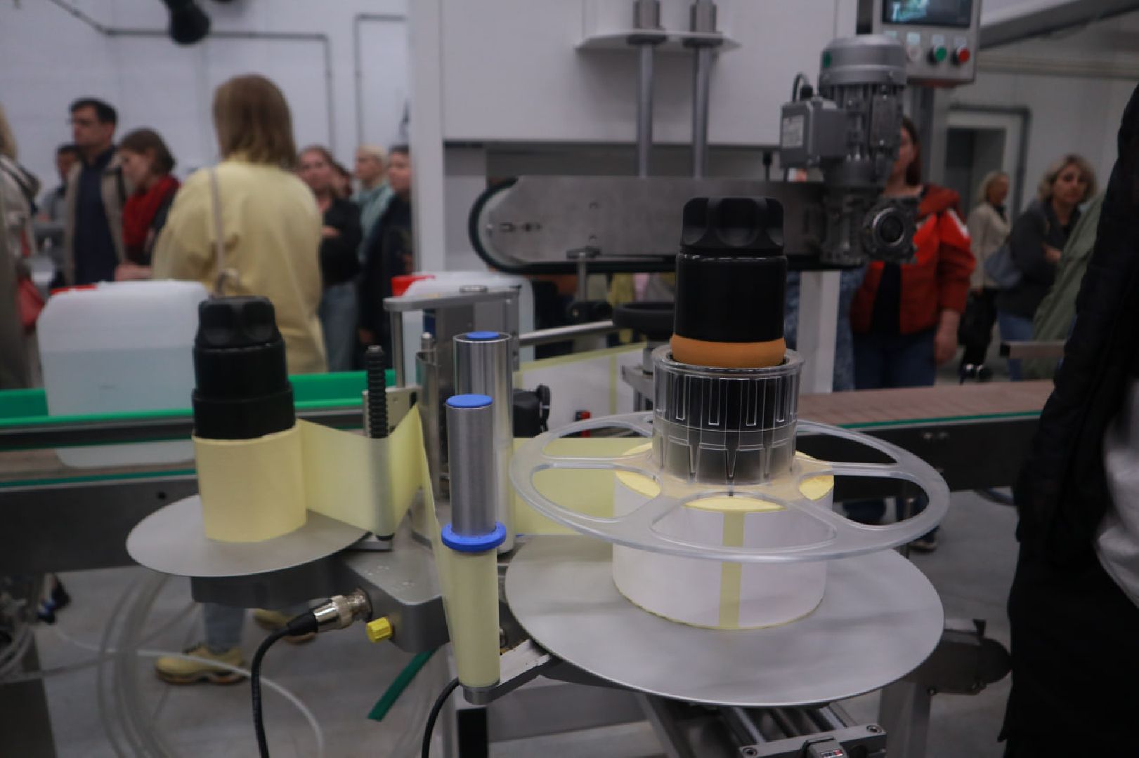 Пущино, медицина, экономика