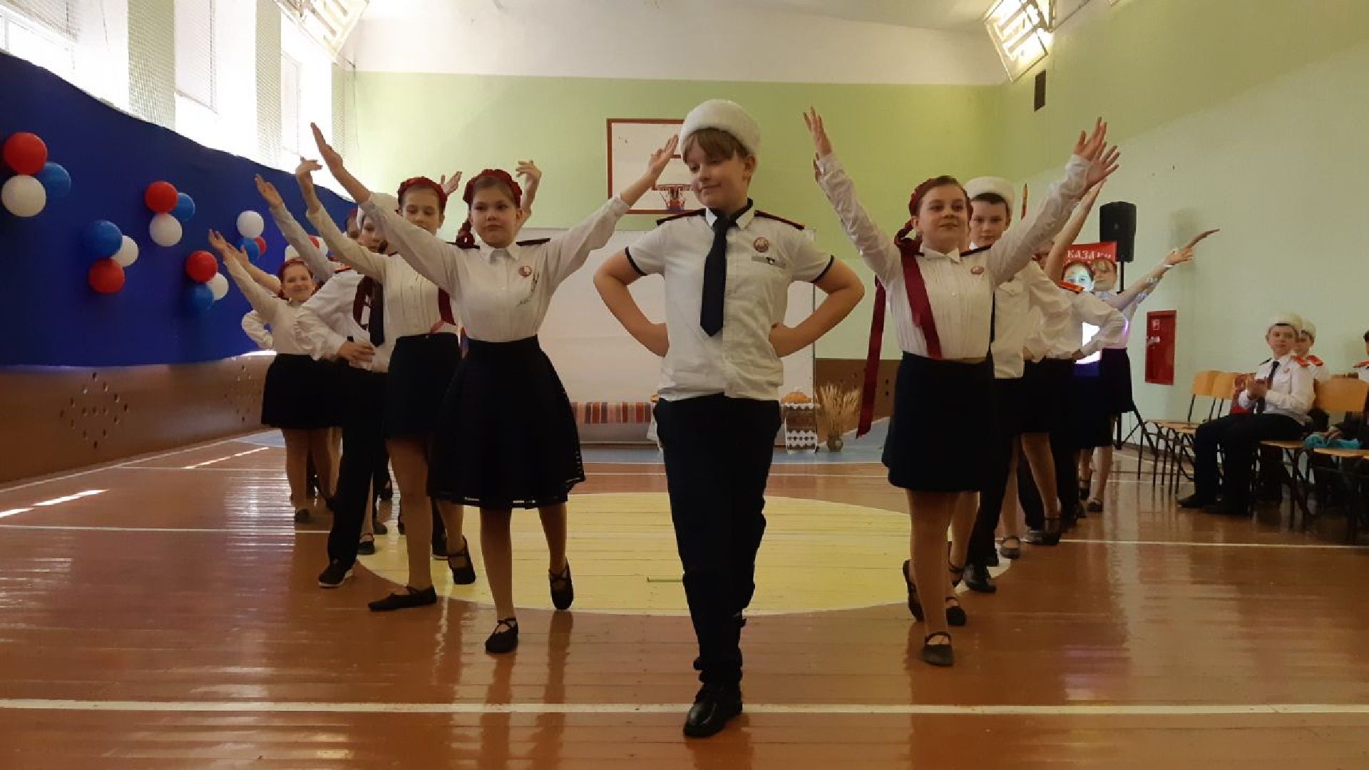 Подольск, казаки, казачий класс, фланкировка, шашка, патриотизм, воспитание