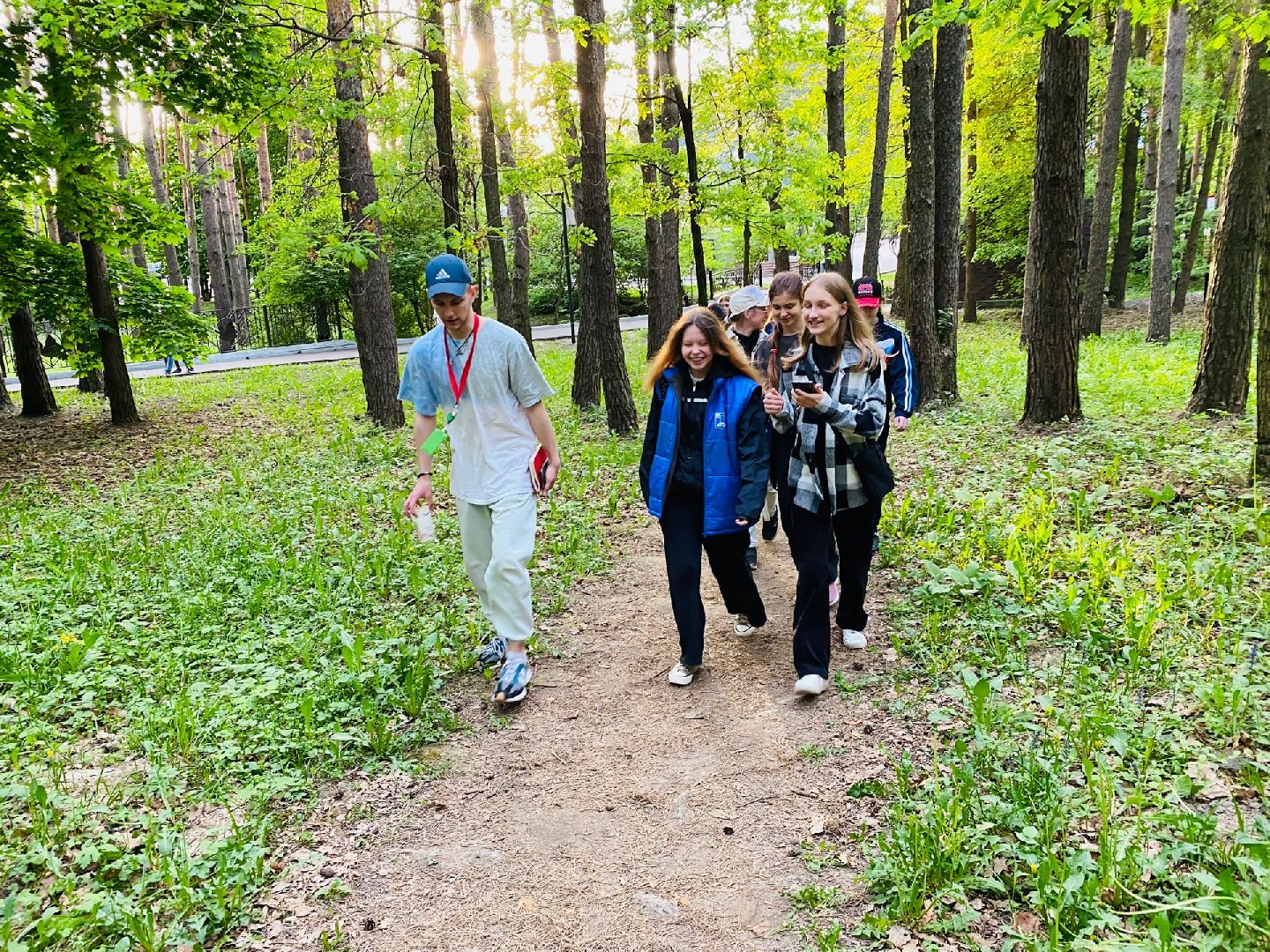 Домодедово, парк Ёлочки, волонтёры, молодёжь