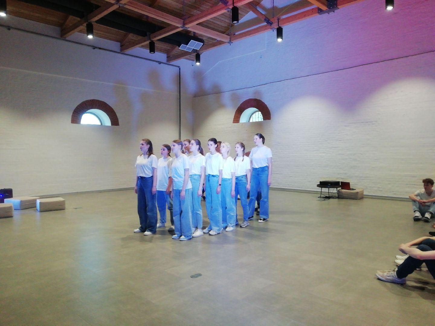 Звенигород, Звенигородский Манеж, Ночь музеев, спектакль о Маяковском, театральный колледж имени Леонида Филатова