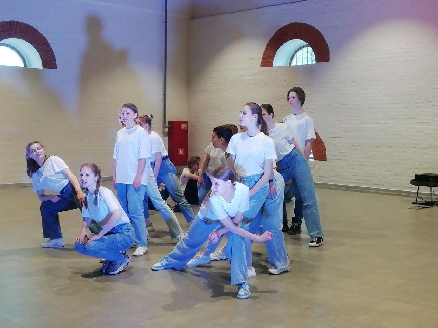 Звенигород, Звенигородский Манеж, Ночь музеев, спектакль о Маяковском, театральный колледж имени Леонида Филатова