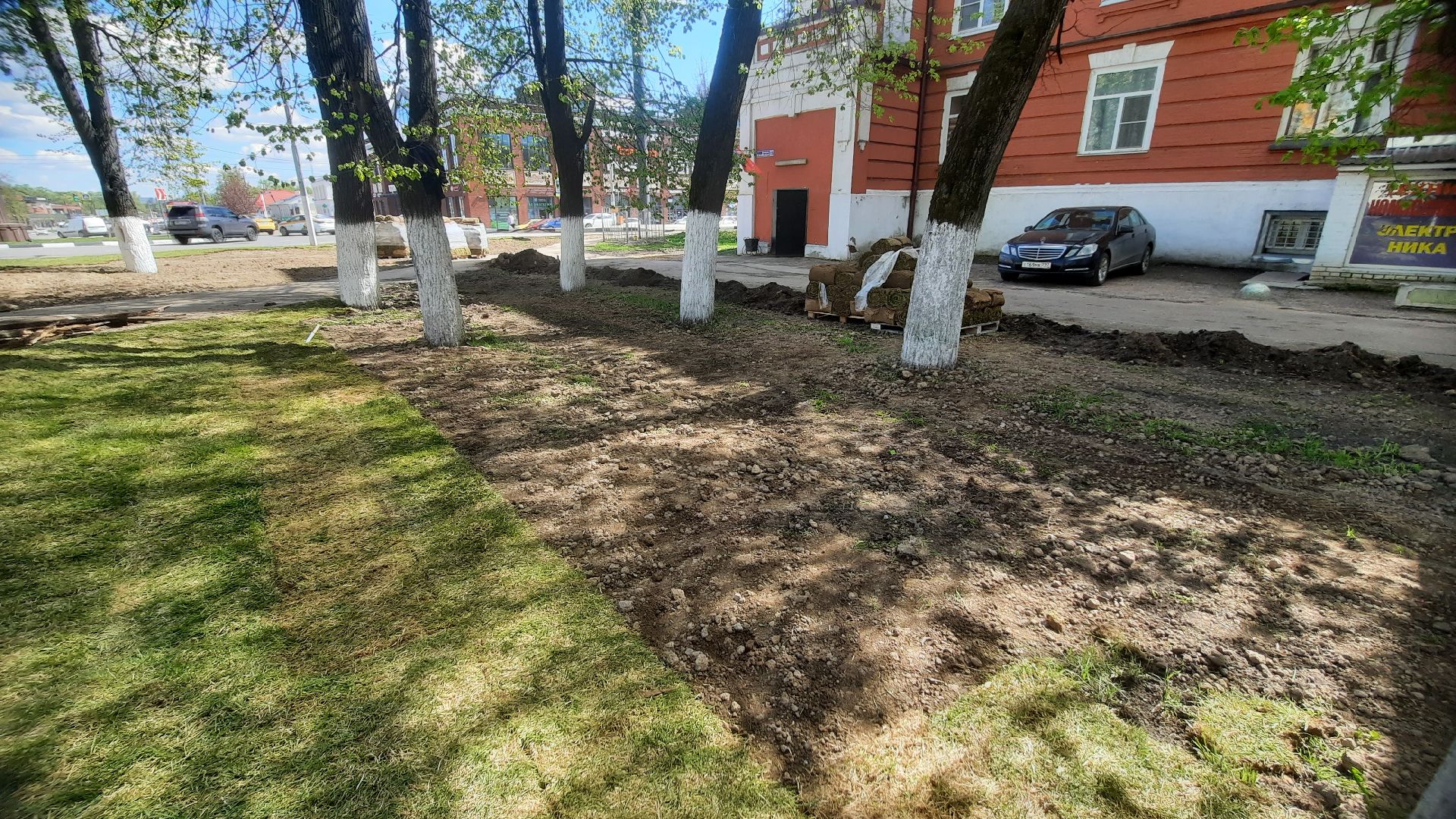 Перемены, Наро-Фоминск, рулонный газон, красота города, благоустройство в Подмосковье й