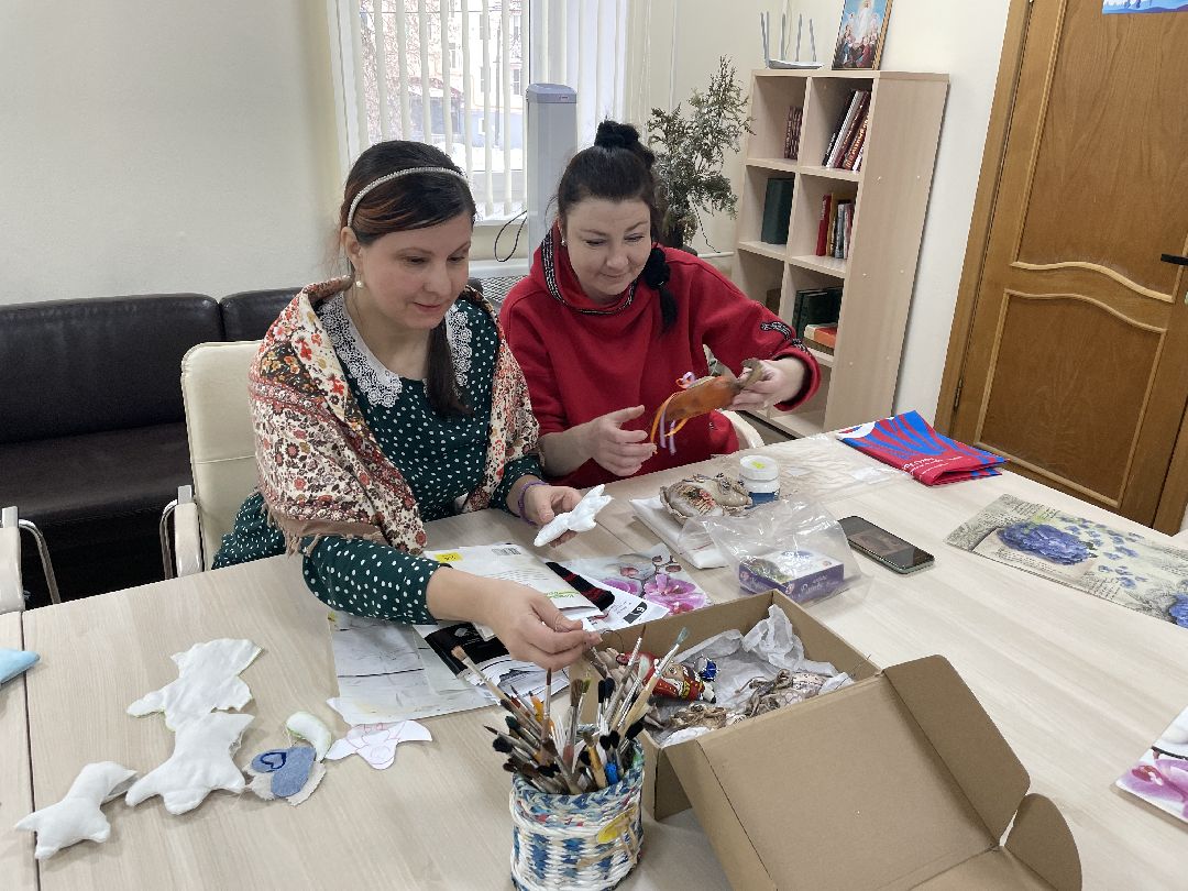 Клин, общество