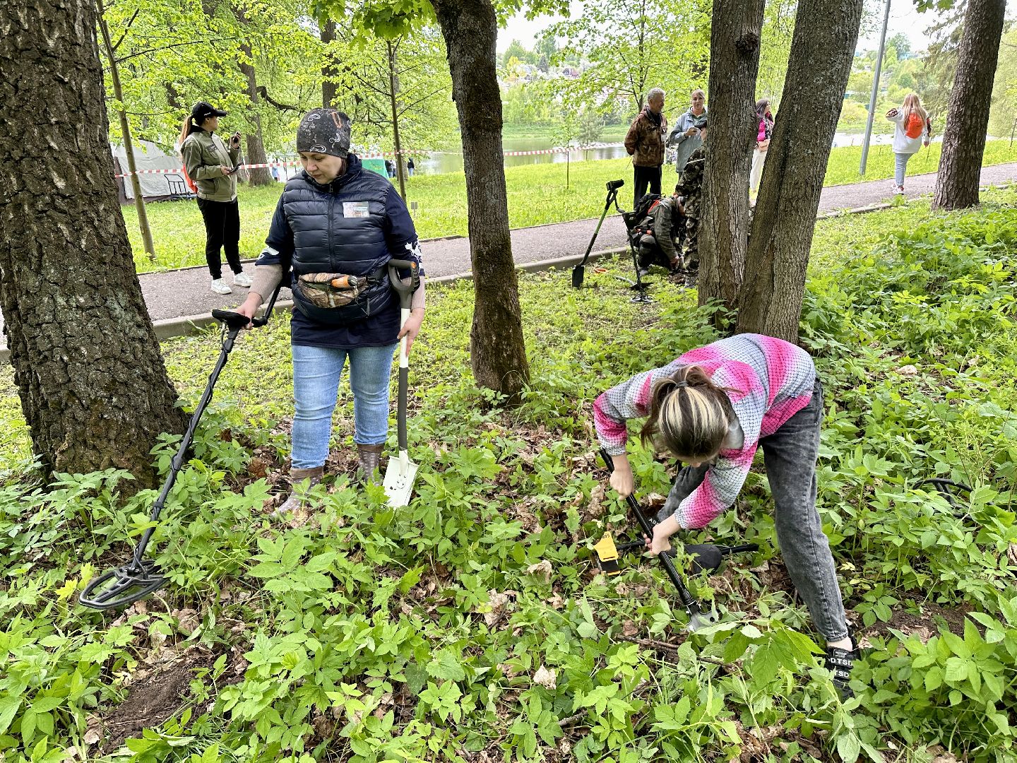 Клин, приборный поиск, люди, фестиваль