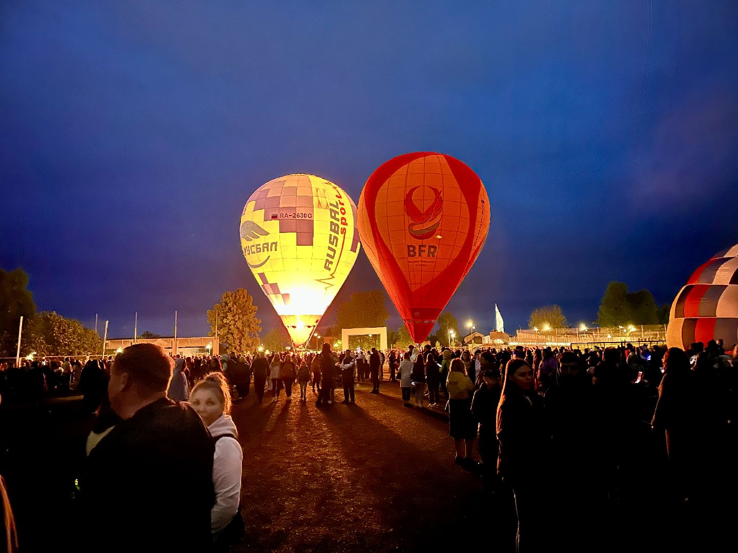Клин, аэрошоу, воздушные шары, люди, фестивали