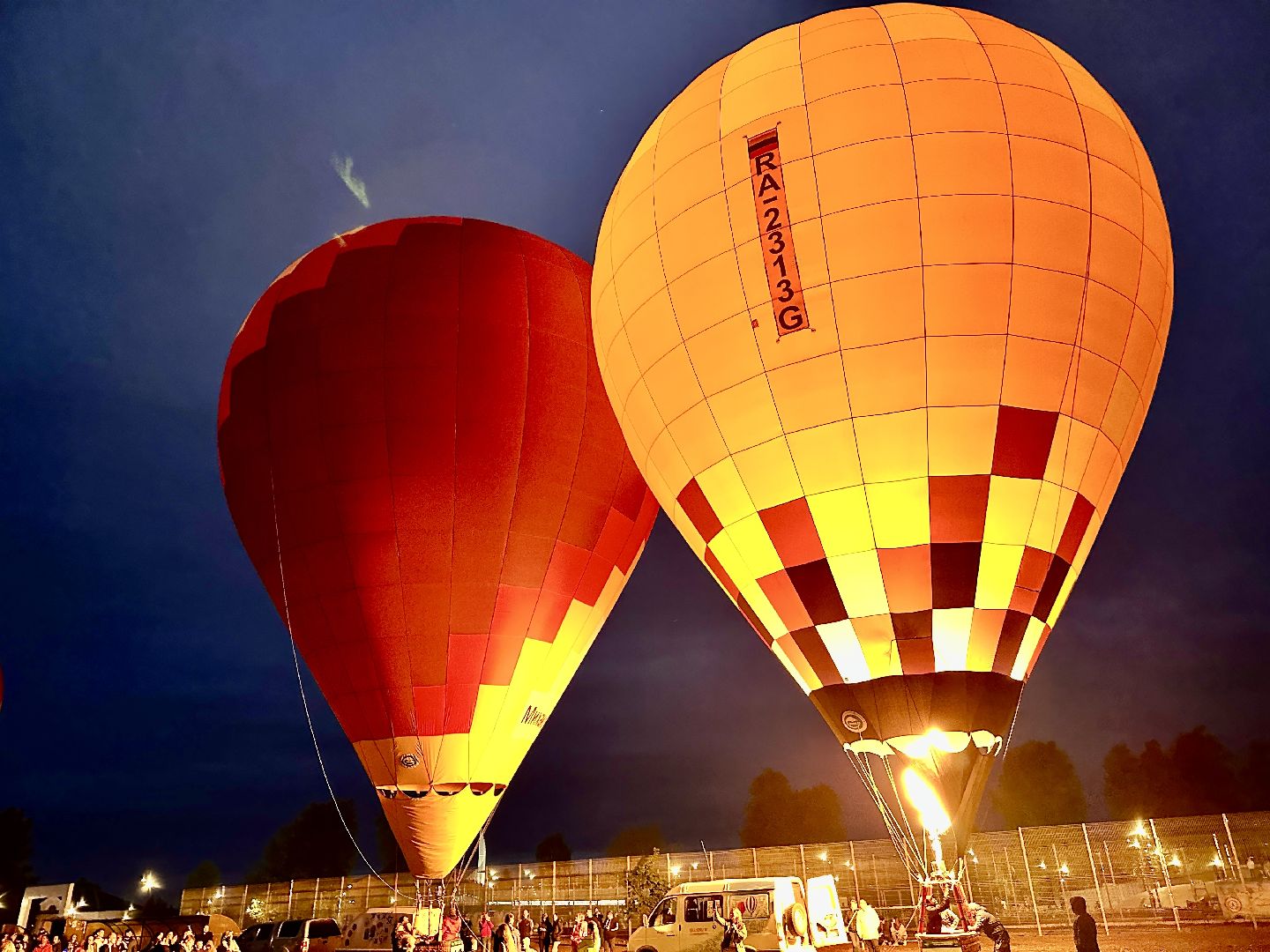 Клин, аэрошоу, воздушные шары, люди, фестивали