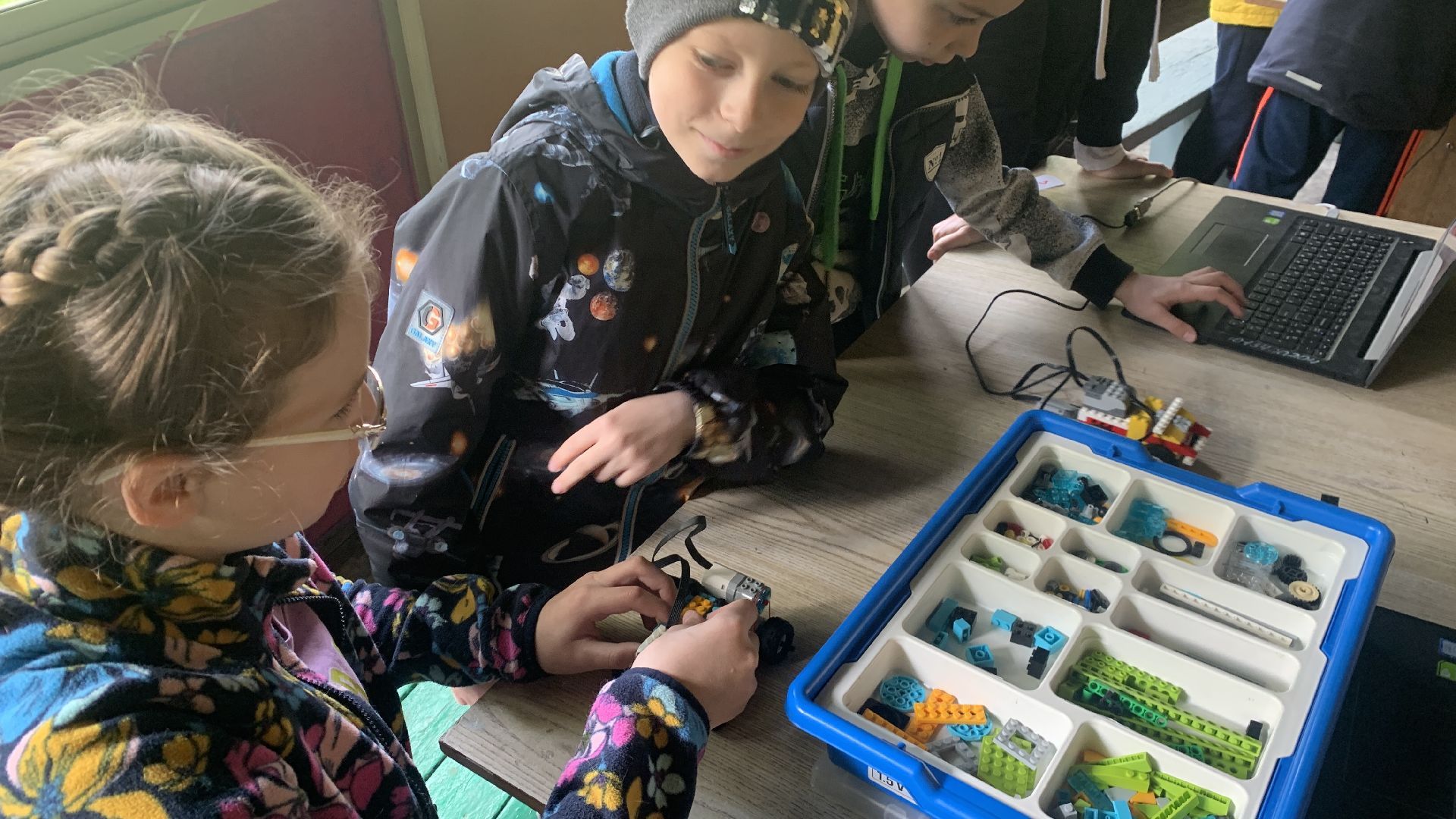 Ступино, образование, ДЭЦ Островок