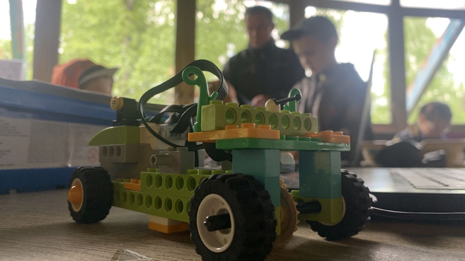 Ступино, образование, ДЭЦ Островок