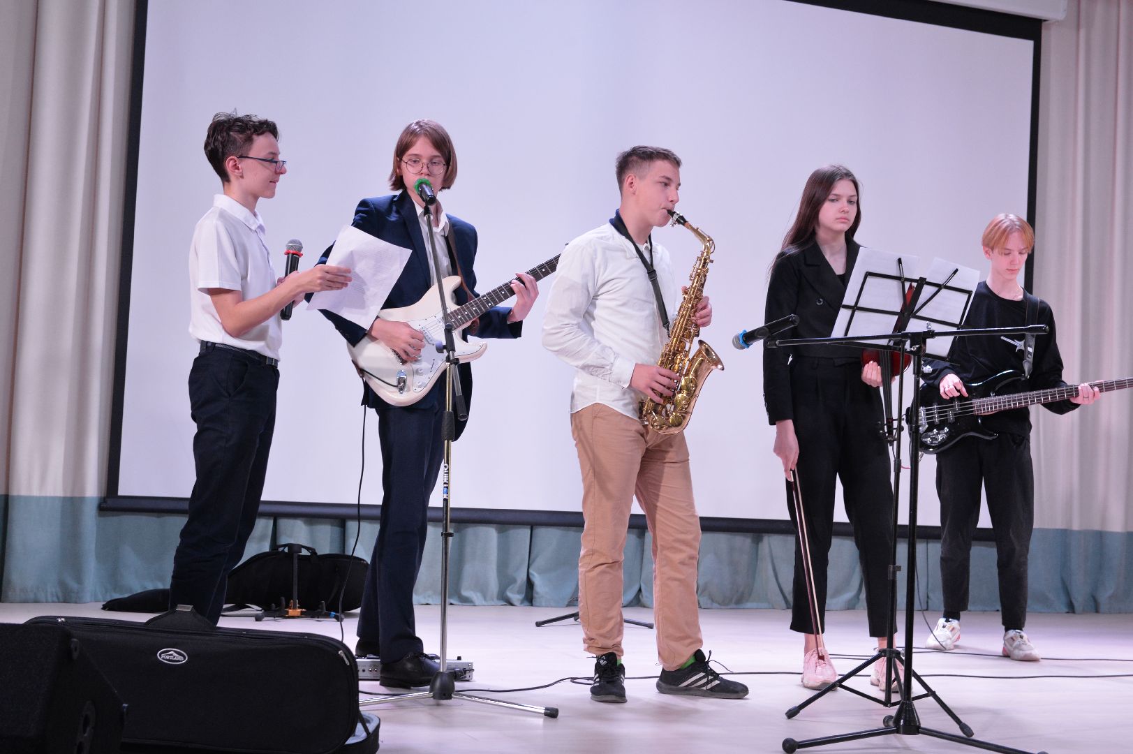 Можайск, Можайский городской округ, Подмосковье, урок мужества, Дугина, журналистка, политолог, СВО