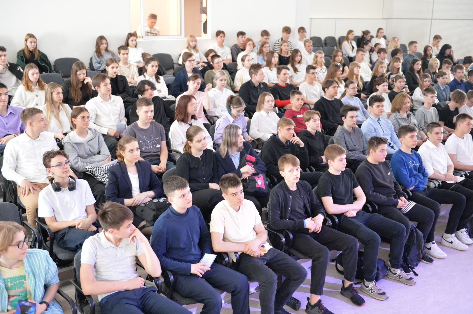 Можайск, Можайский городской округ, Подмосковье, урок мужества, Дугина, журналистка, политолог, СВО