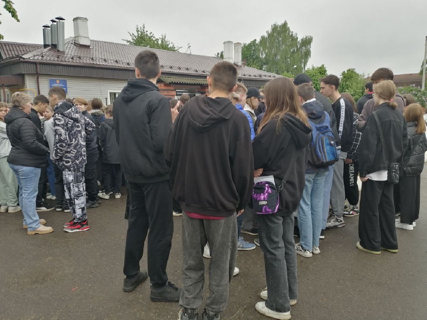 молодежь, серпухов, работа, деньги, благоустройство, монастырь, школьники, студенты,