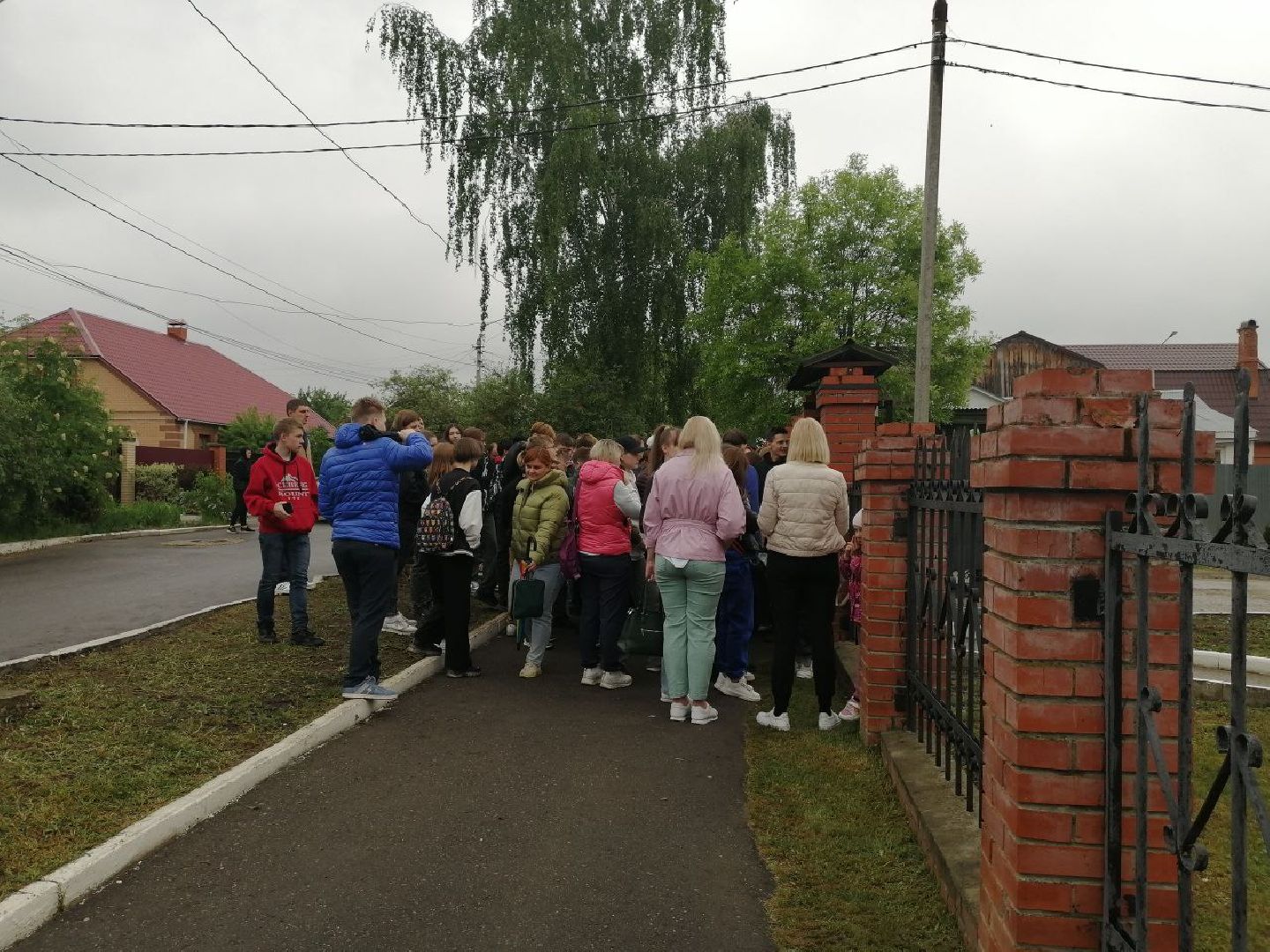 молодежь, серпухов, работа, деньги, благоустройство, монастырь, школьники, студенты,