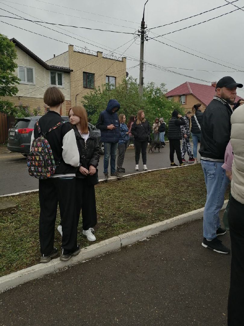 молодежь, серпухов, работа, деньги, благоустройство, монастырь, школьники, студенты,