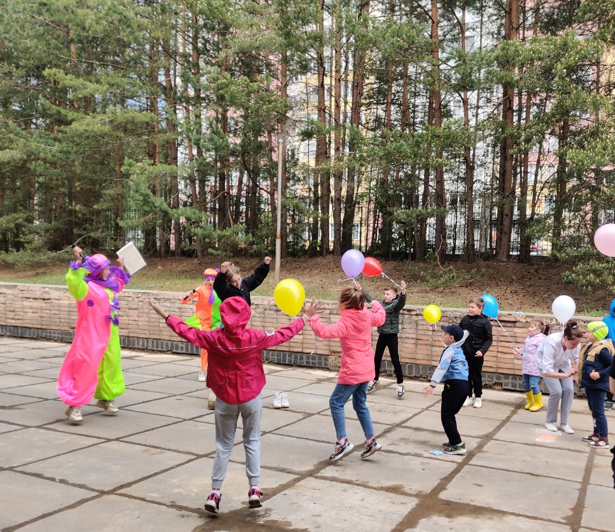 Красноармейск, Пушкинский, диспансеризация, дети, рисунки на асфальте