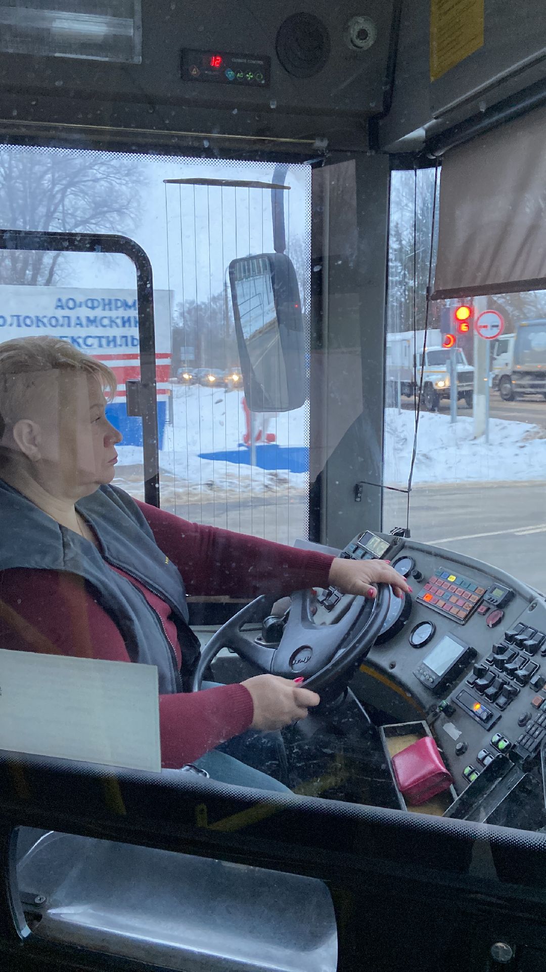 Волоколамск, Истра, люди, женщина, водитель, автобусы, профессия, машина, маршрутки,