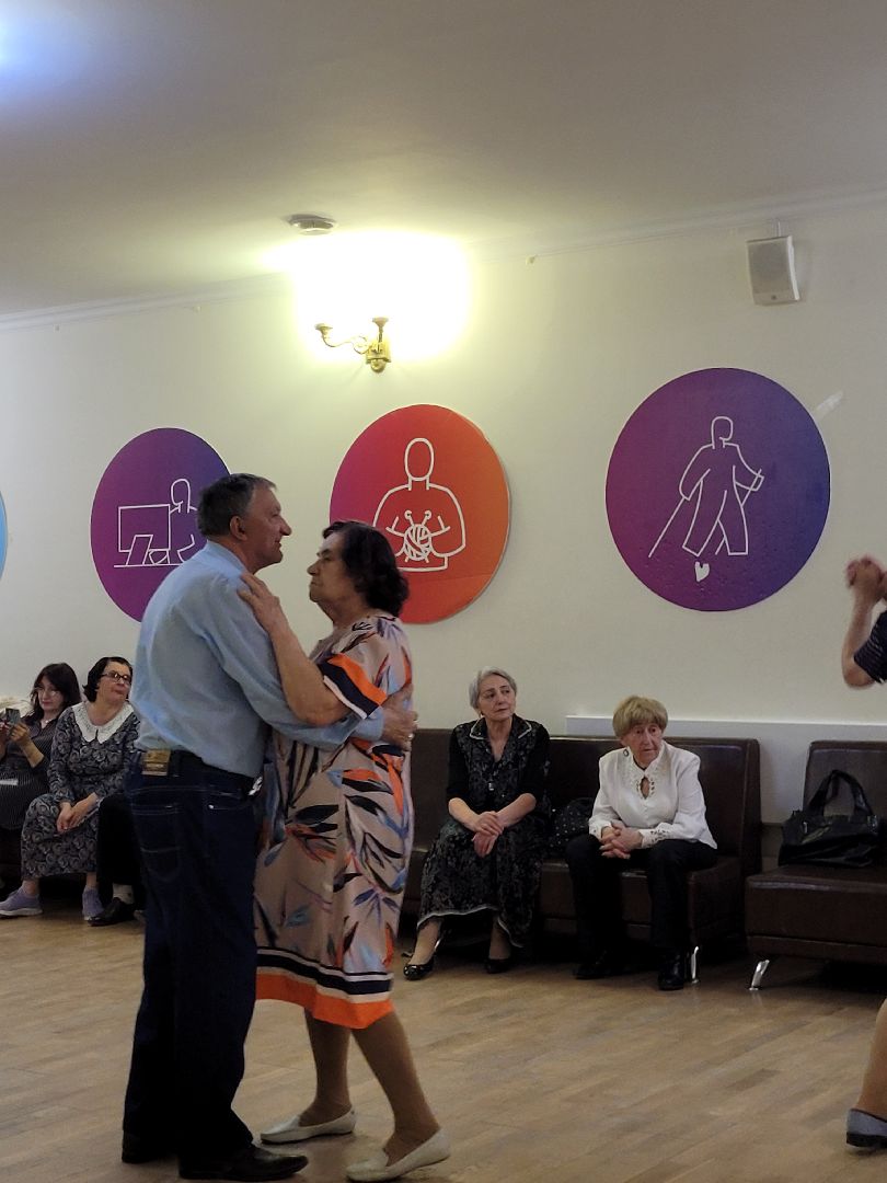 золотой возраст; видное; активное долголетие; дискотека