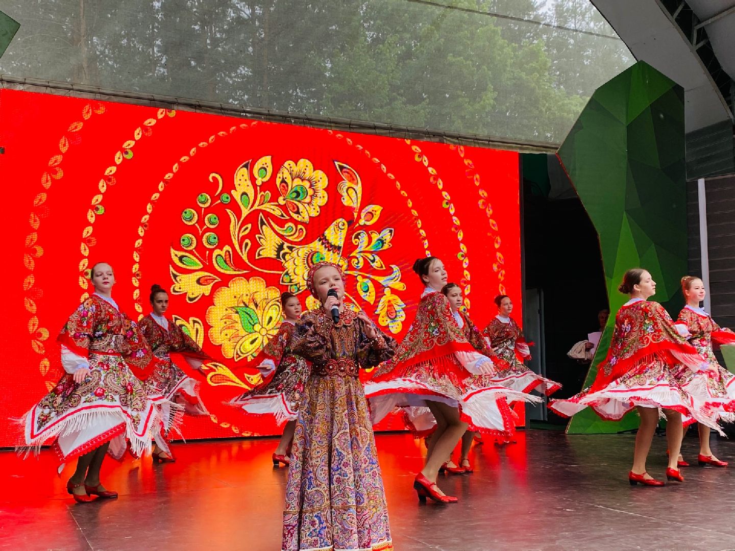 Домодедово, день славянской письменности, парк Елочки, общество