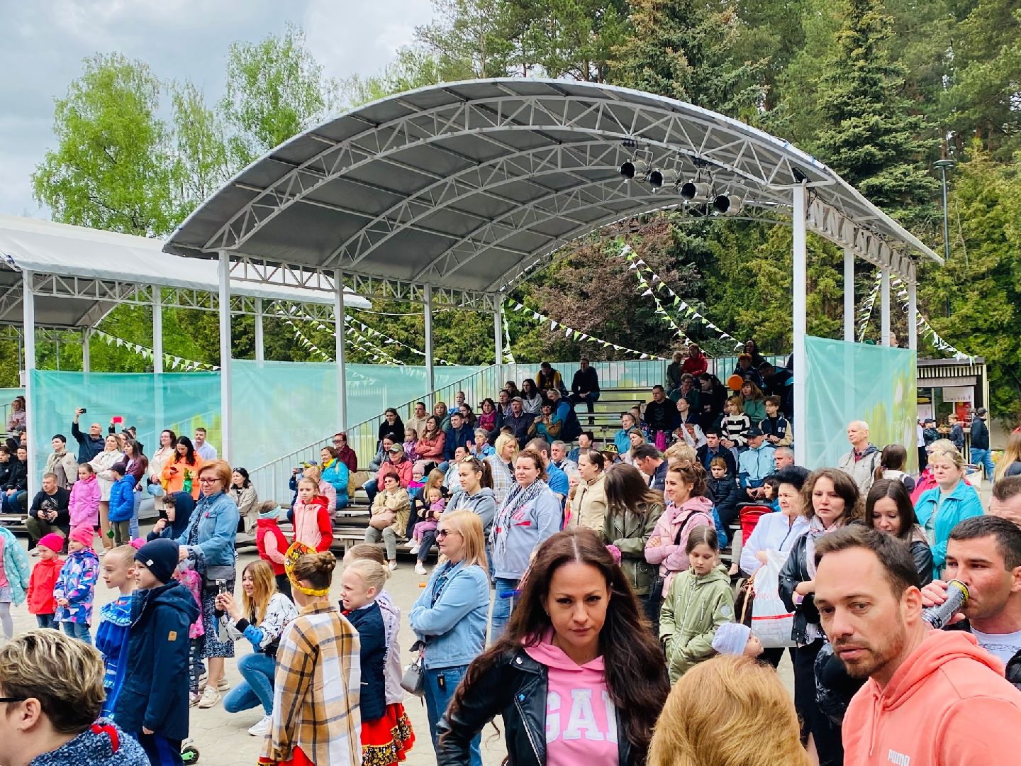 Домодедово, день славянской письменности, парк Елочки, общество