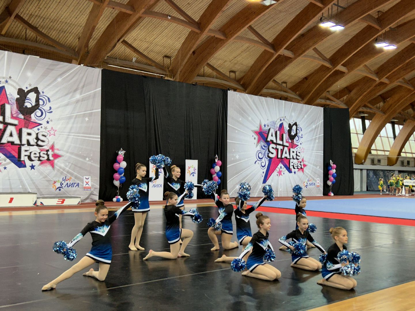 фестиваль, чирлидинг, Щелково, танцы, акробатика