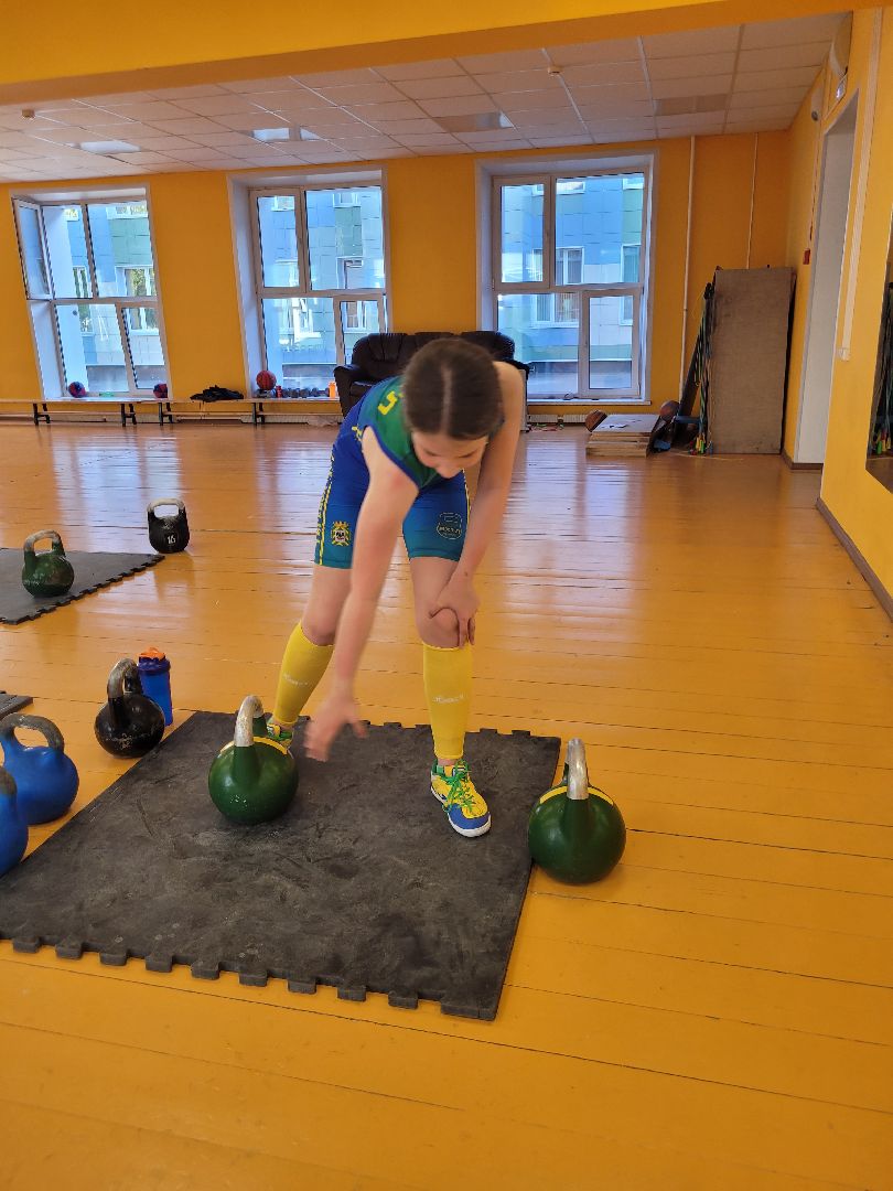 гиревой спорт; видное; успех; дети; рекорд