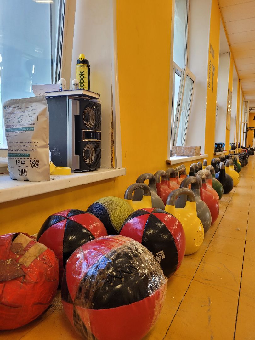 гиревой спорт; видное; успех; дети; рекорд