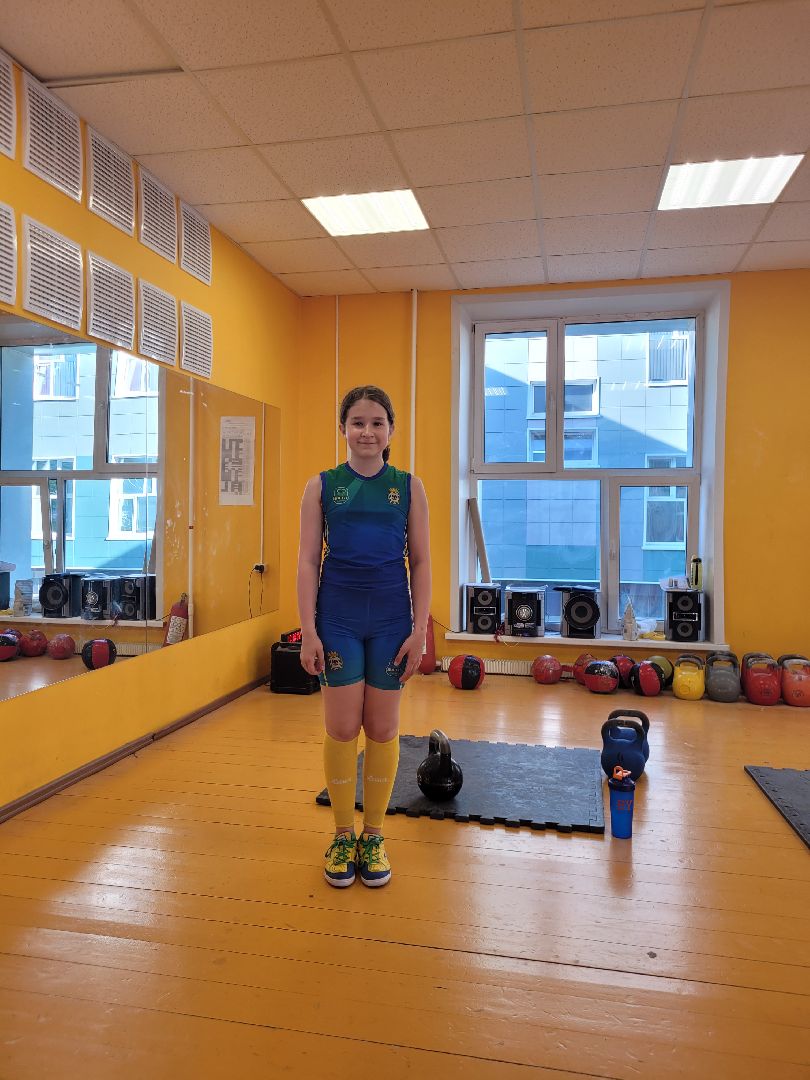 гиревой спорт; видное; успех; дети; рекорд