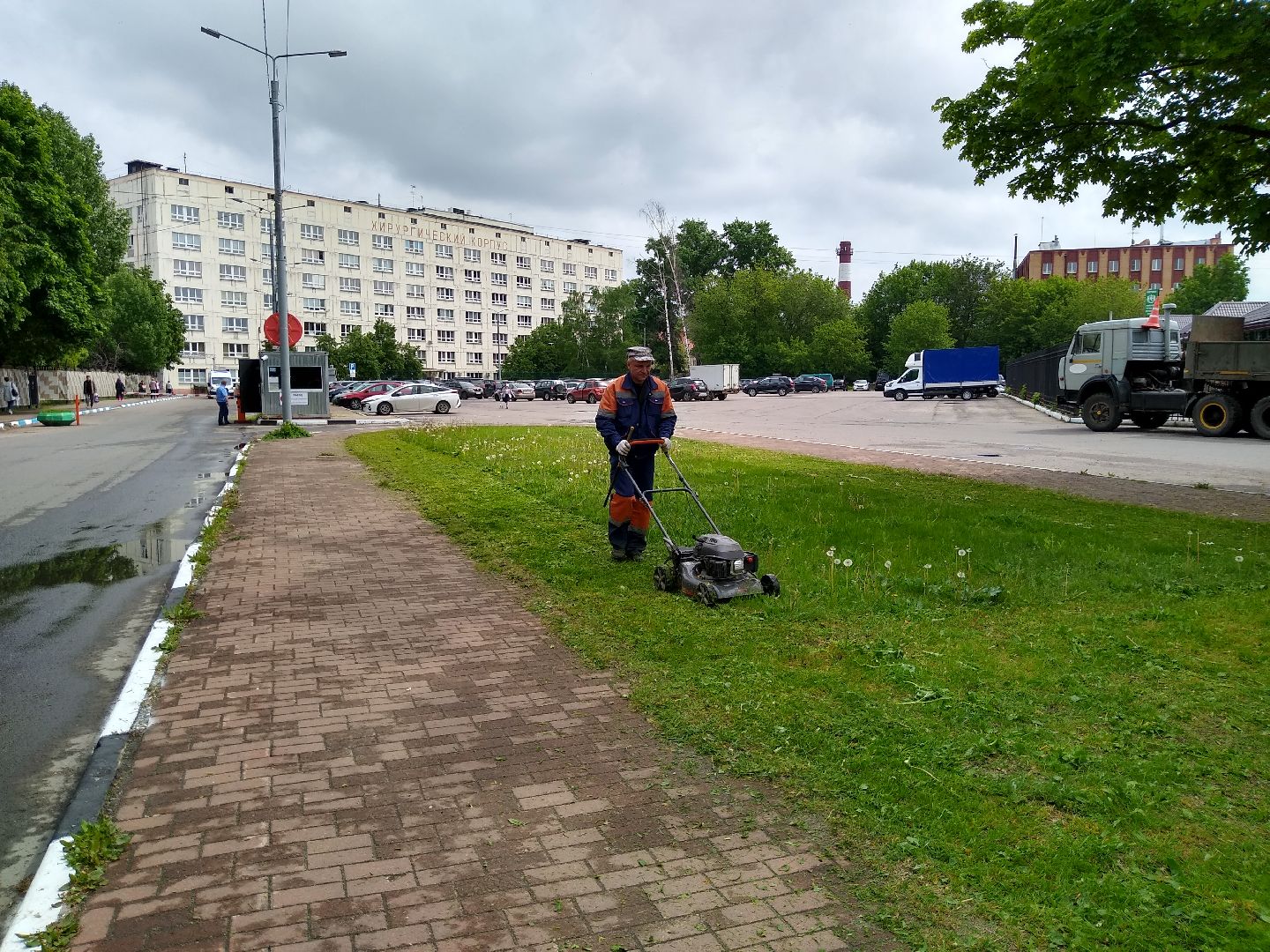 Раменское, благоустройство, покос травы, больничный городок