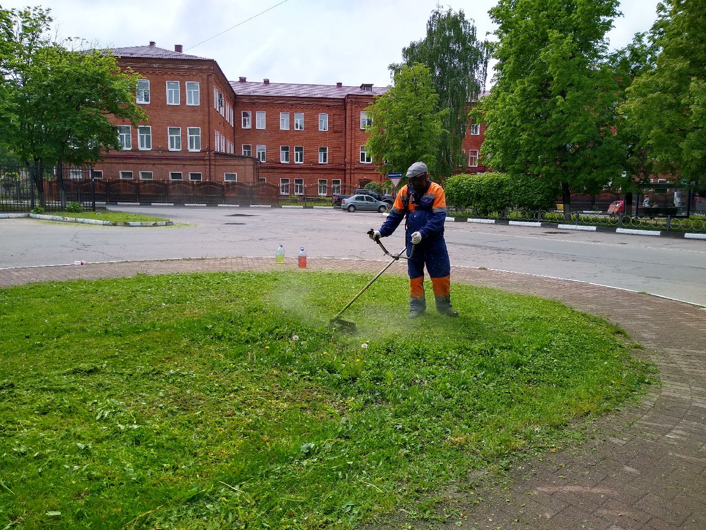 Раменское, благоустройство, покос травы, больничный городок