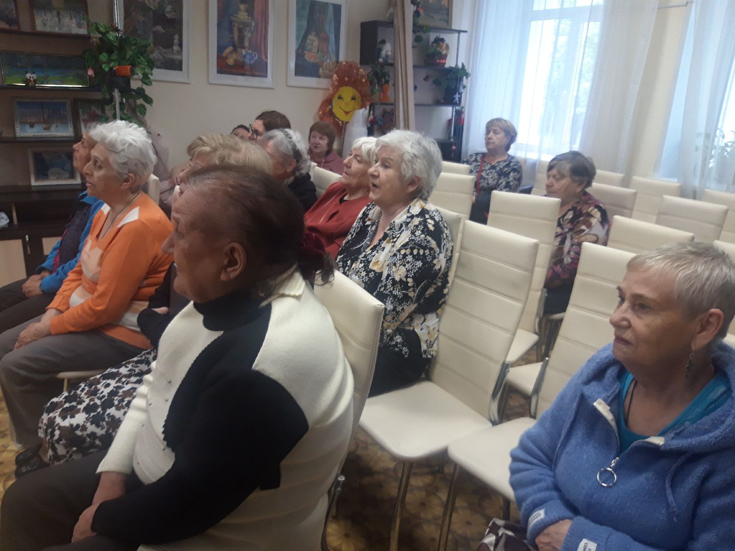 концерт, пенсионеры,