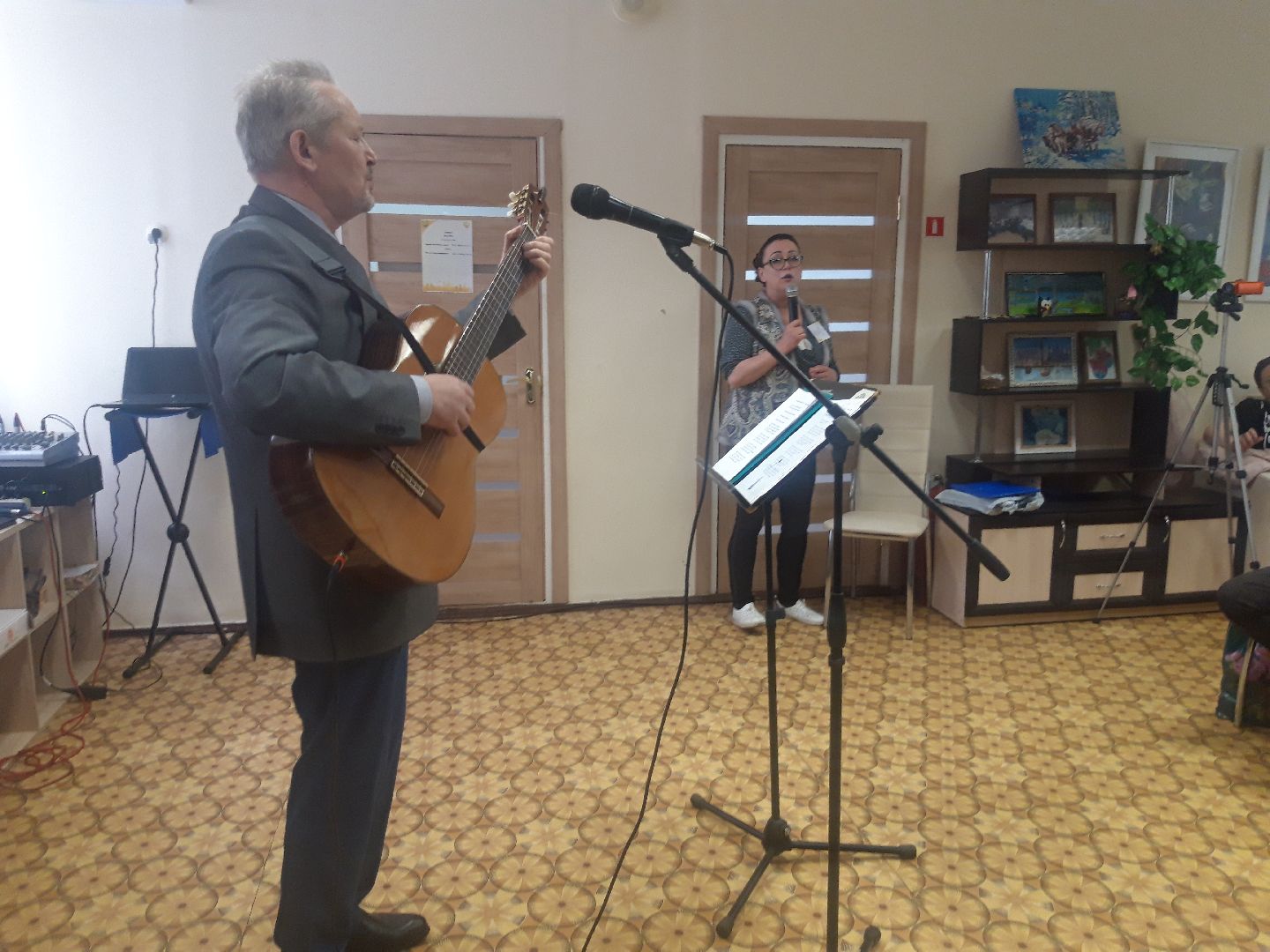 концерт, пенсионеры,