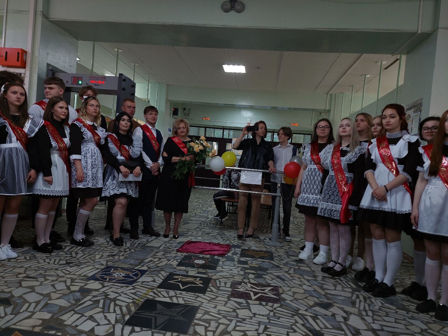 последний звонок, памятная звезда