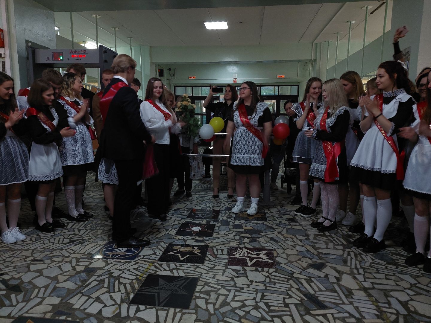 последний звонок, памятная звезда