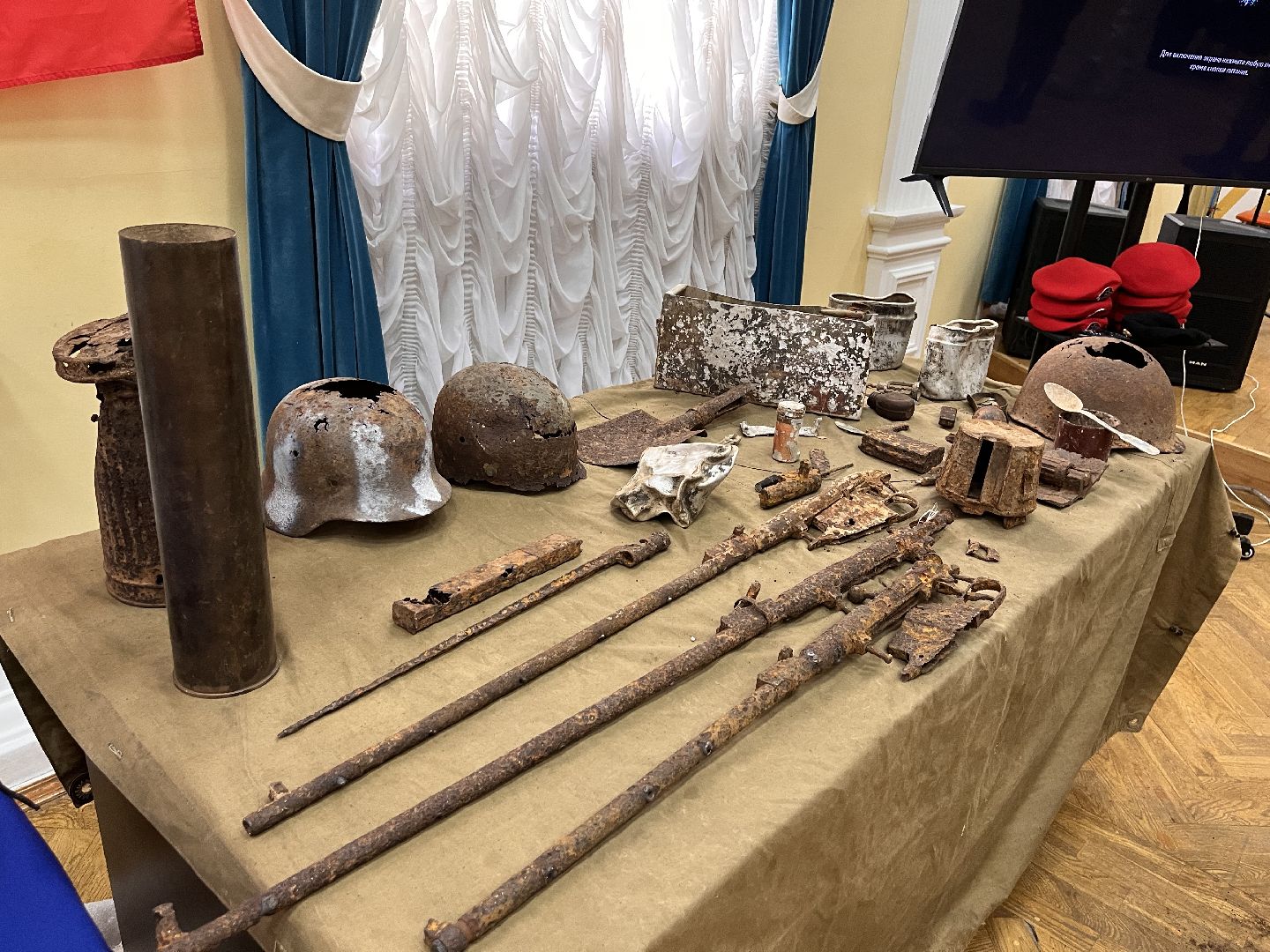 Шаховская, конференция, молодежные движения