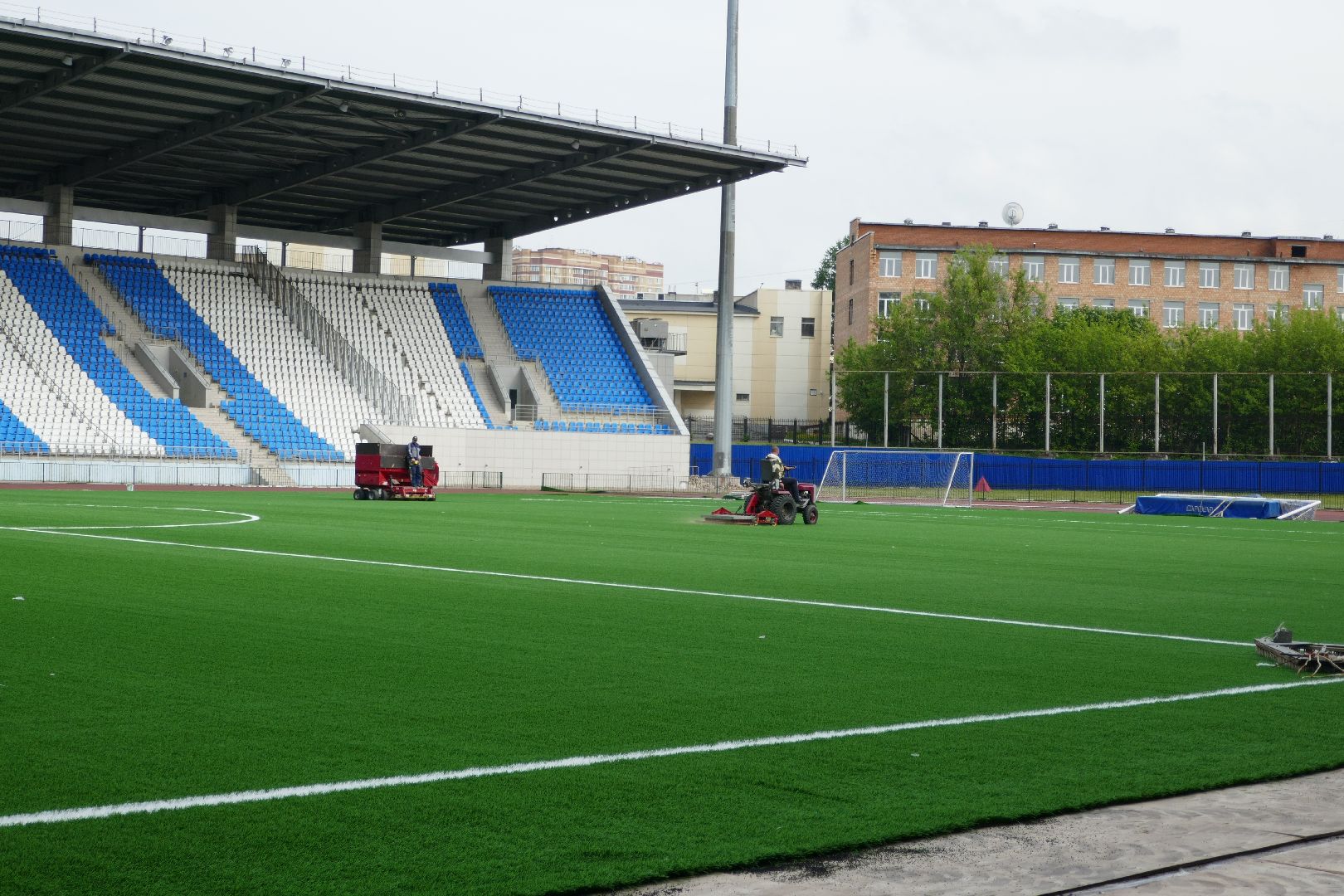 Подольск, спорт, новое покрытие, футбол, газон