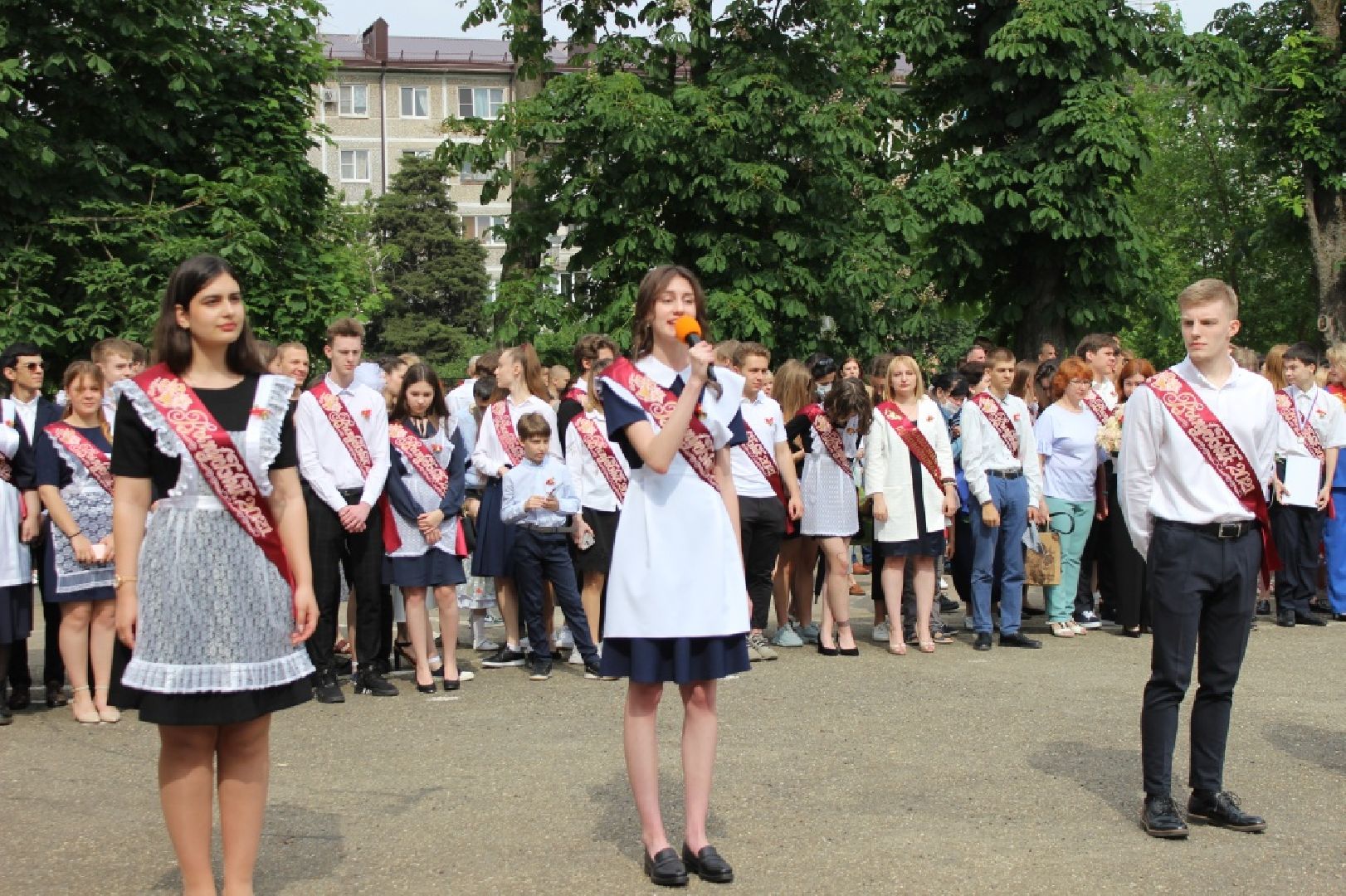 Школа, последний звонок