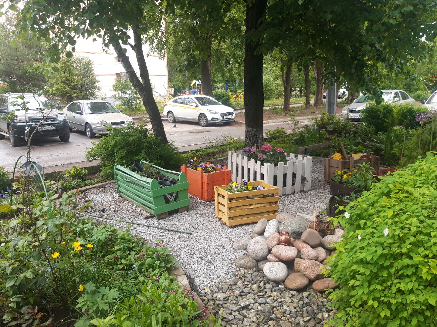 двор, доброе дело,