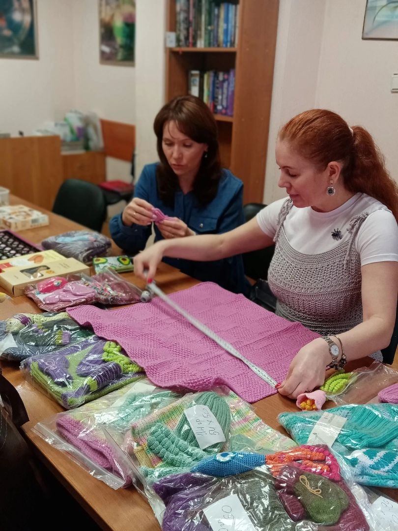 Вязание, благотворительность, недоношенные дети, Дубна