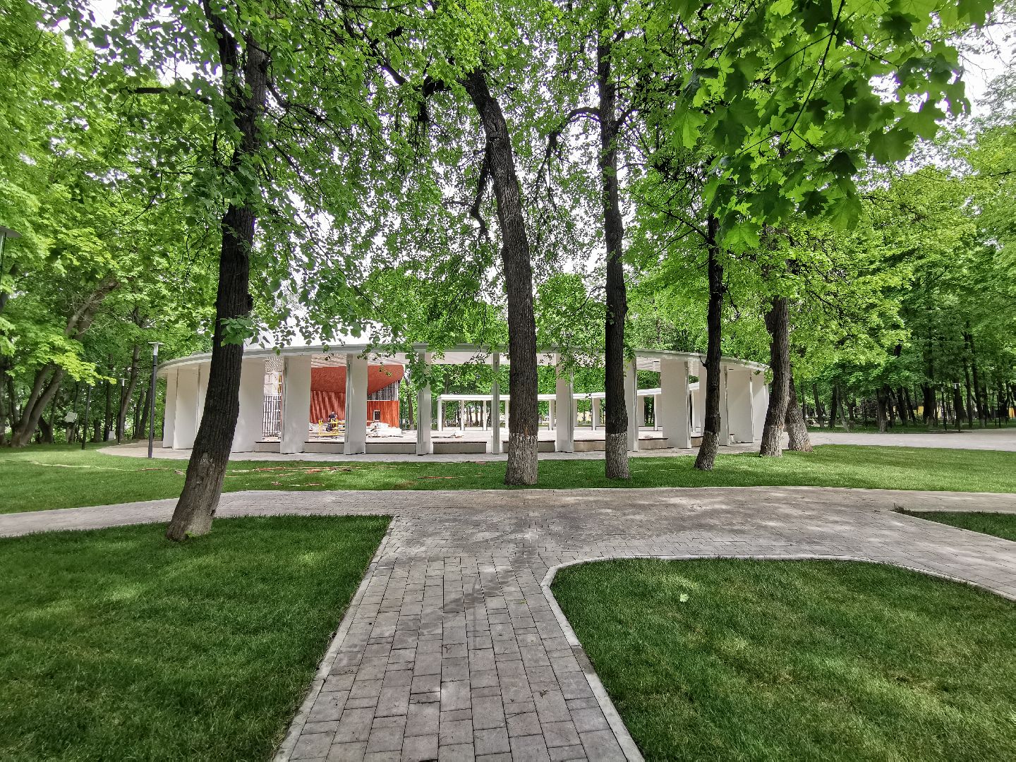 Подольск, парк, плитка