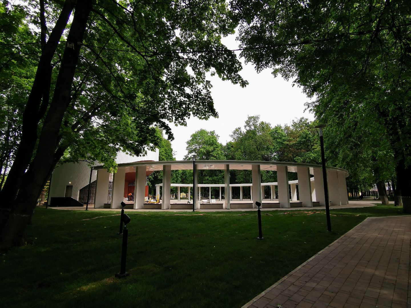 Подольск, парк, плитка