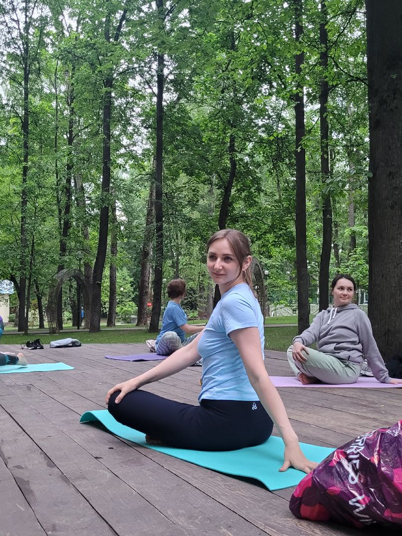 йога; видное; центральный парк; здоровье