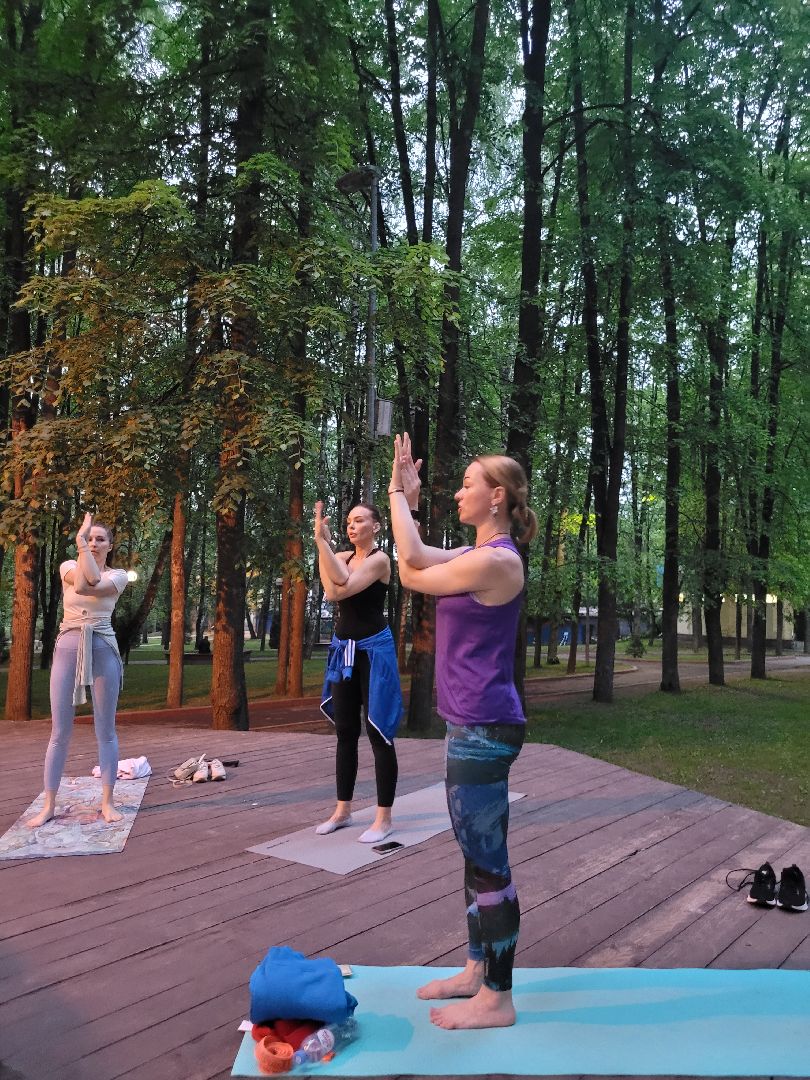 йога; видное; центральный парк; здоровье