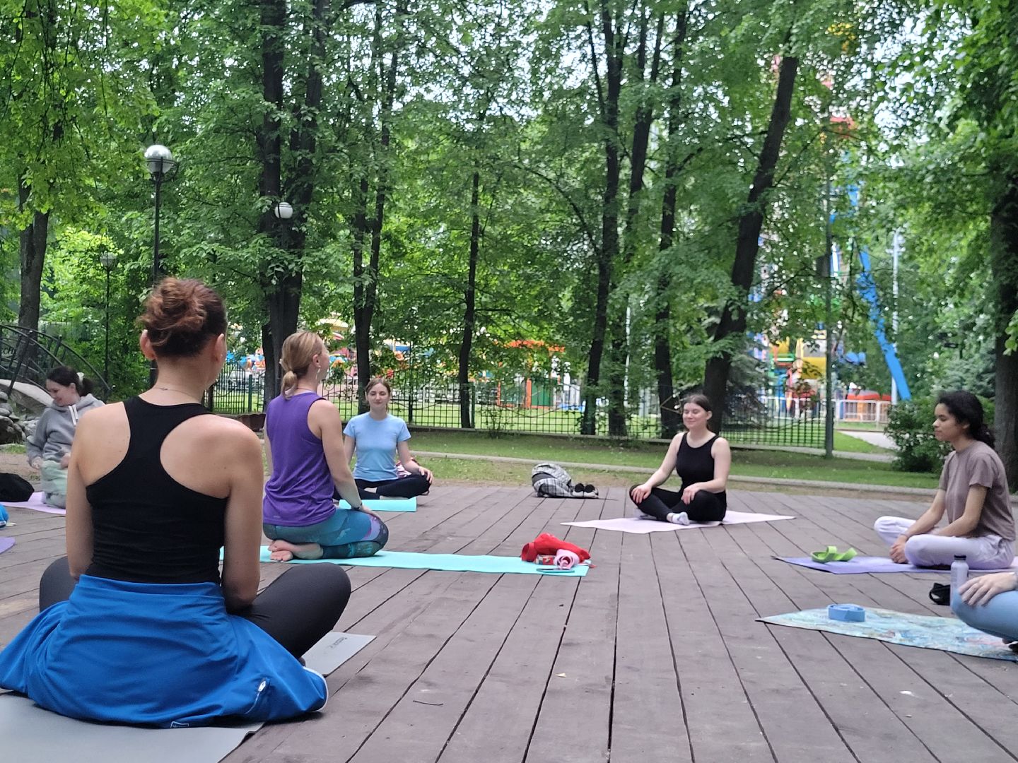 йога; видное; центральный парк; здоровье