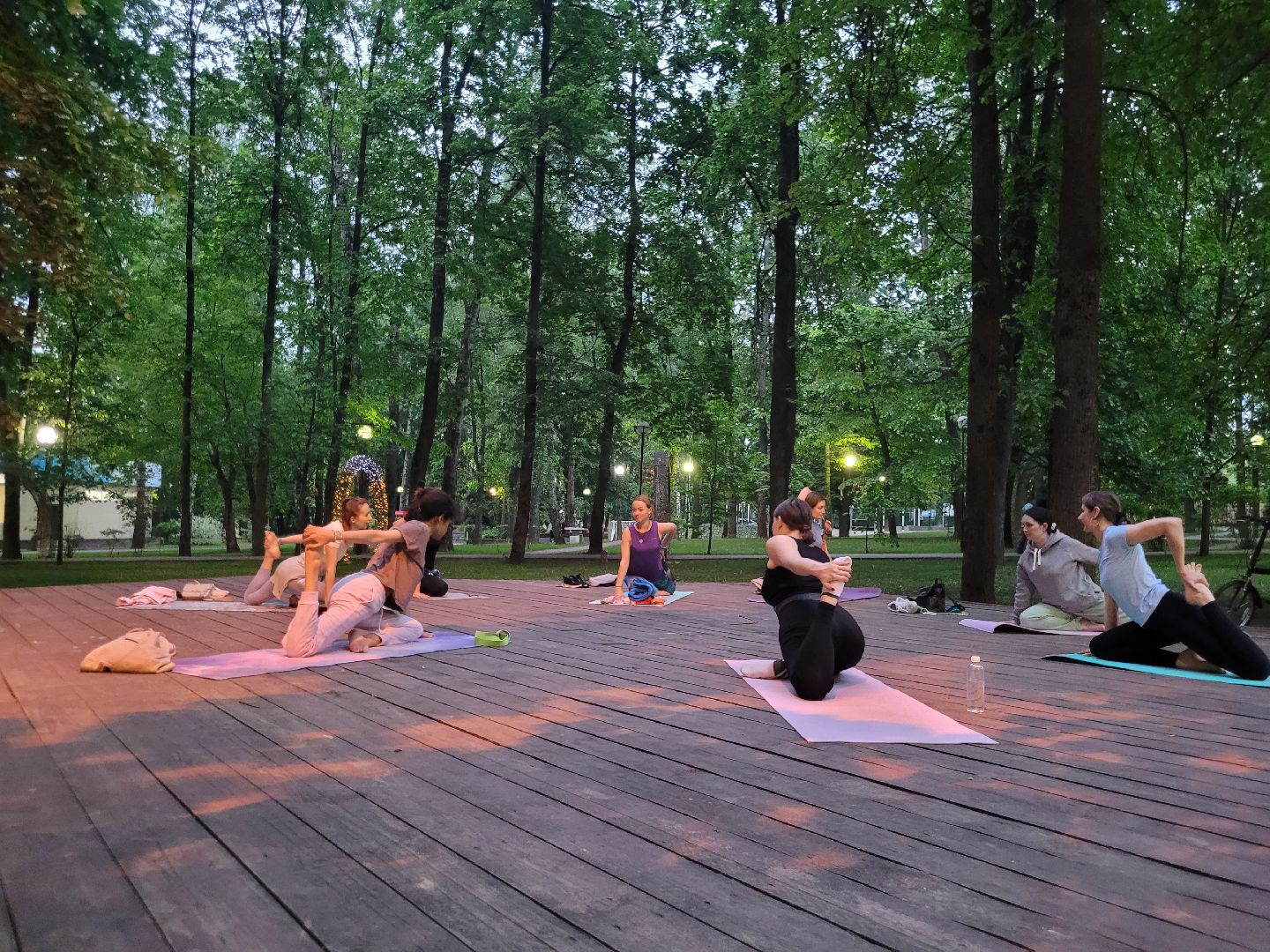 йога; видное; центральный парк; здоровье