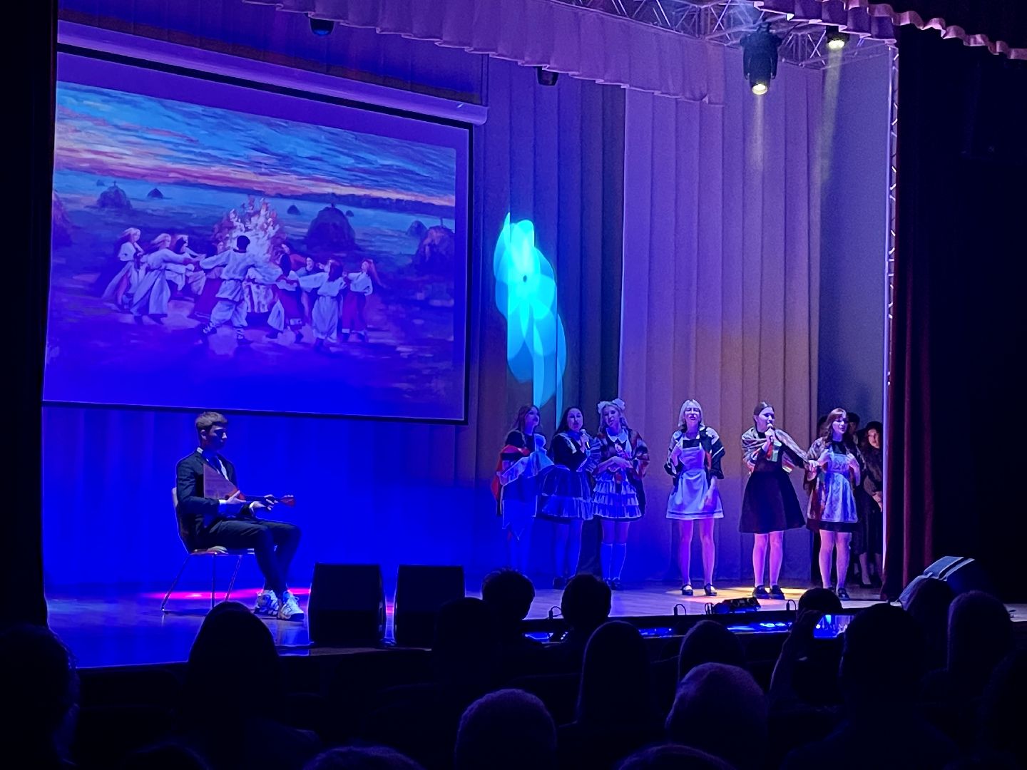 Клин, образование, послений звонок, молодежь