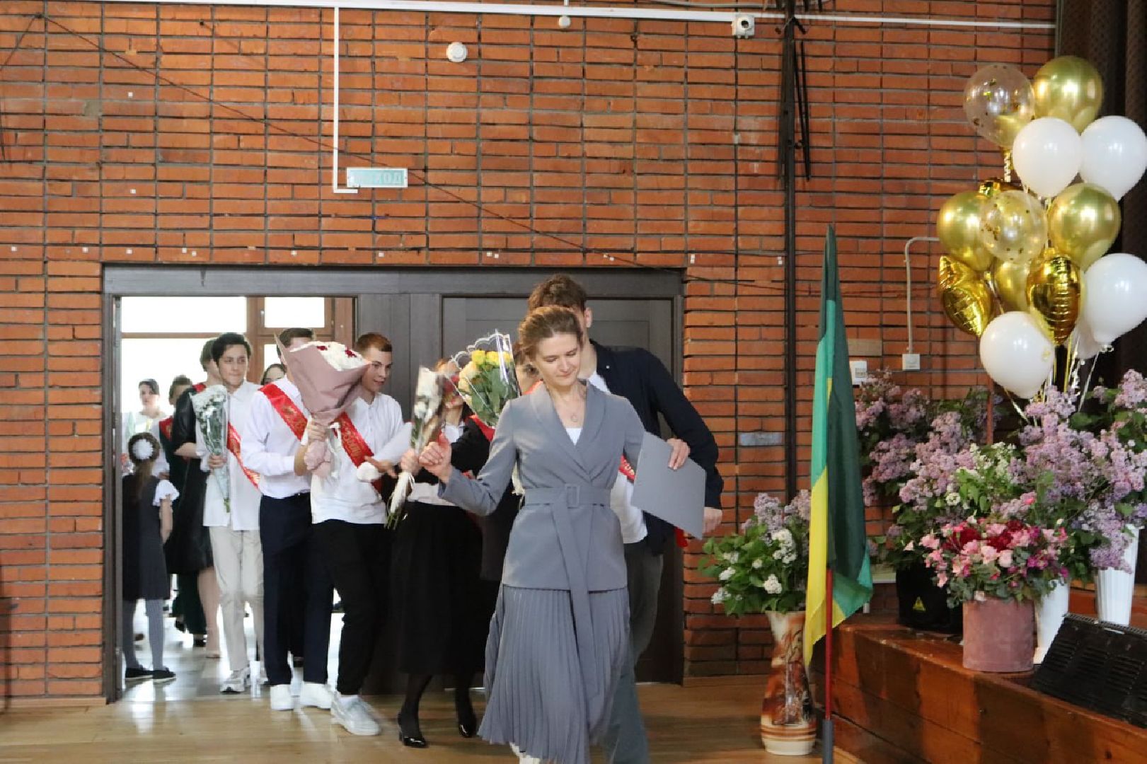 Пущино, последний звонок.