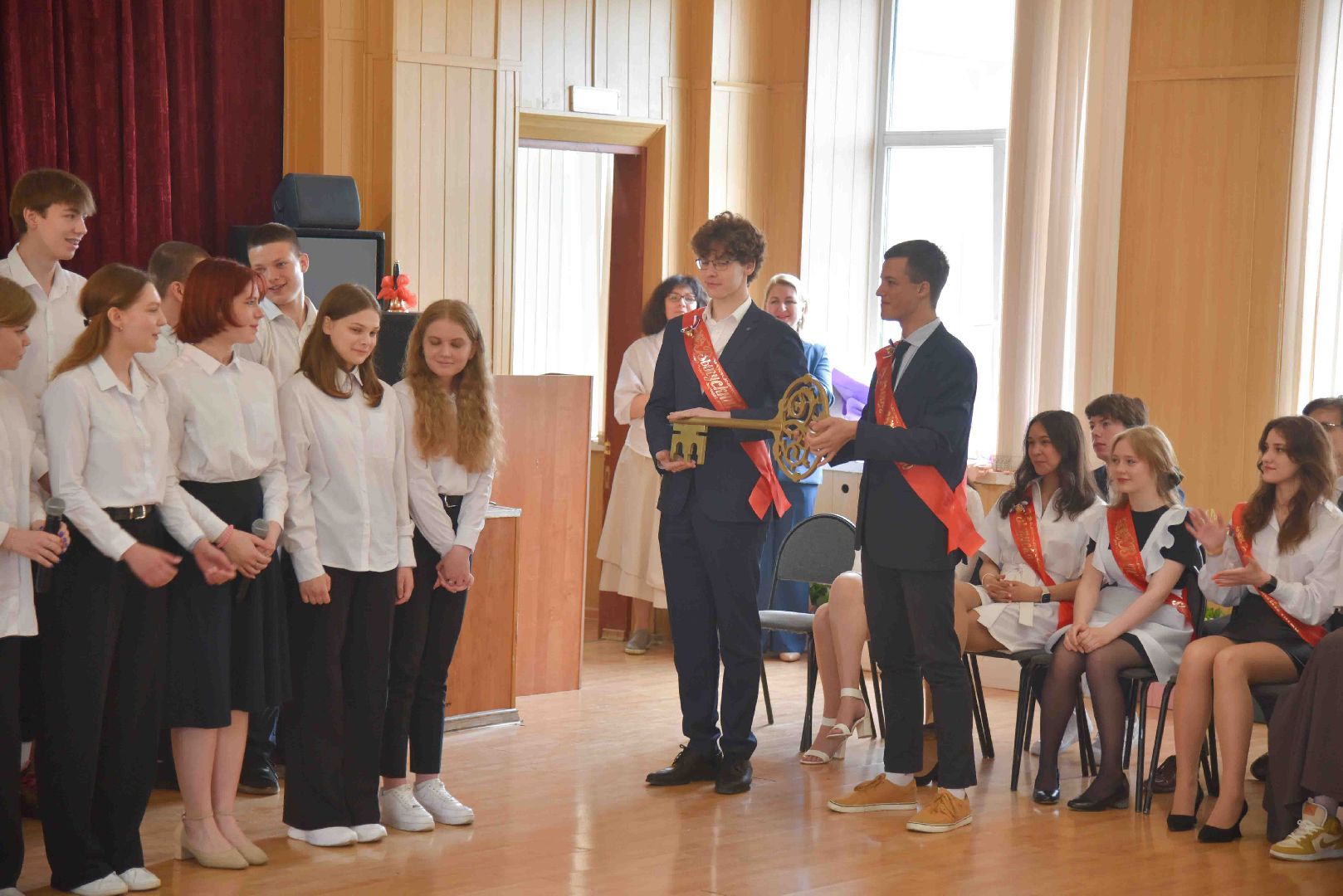 Химки, школа, последний звонок