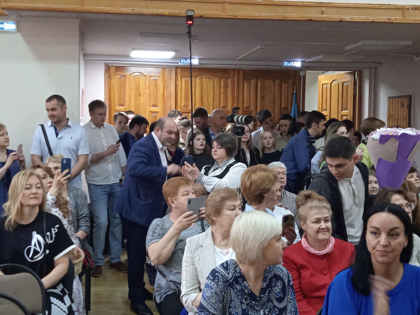 последний, звонок, гимназия, депутат, глава, города