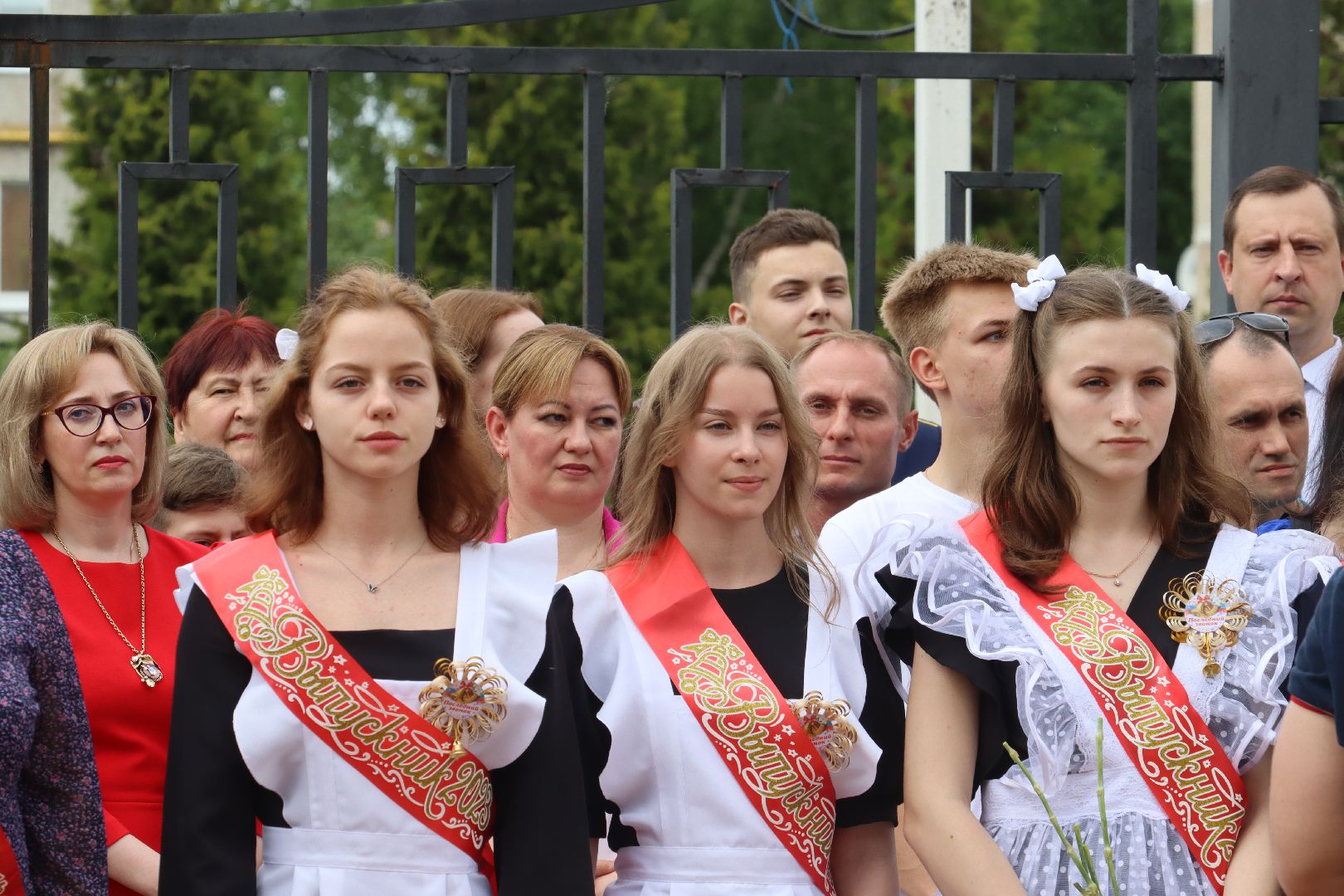 Серебряные Пруды, последний звонок, СОШ Чуйкова