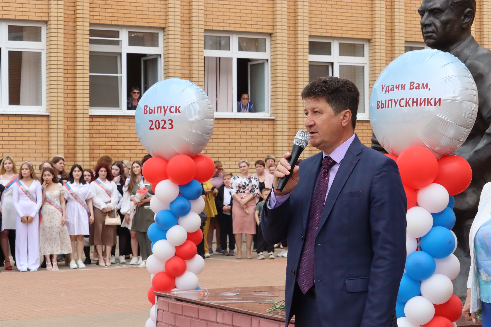 Серебряные Пруды, последний звонок, СОШ Чуйкова